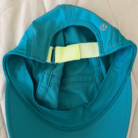 Lululemon Sun Chaser Run Hat in Surge - turquoise - Picture 10 of 15